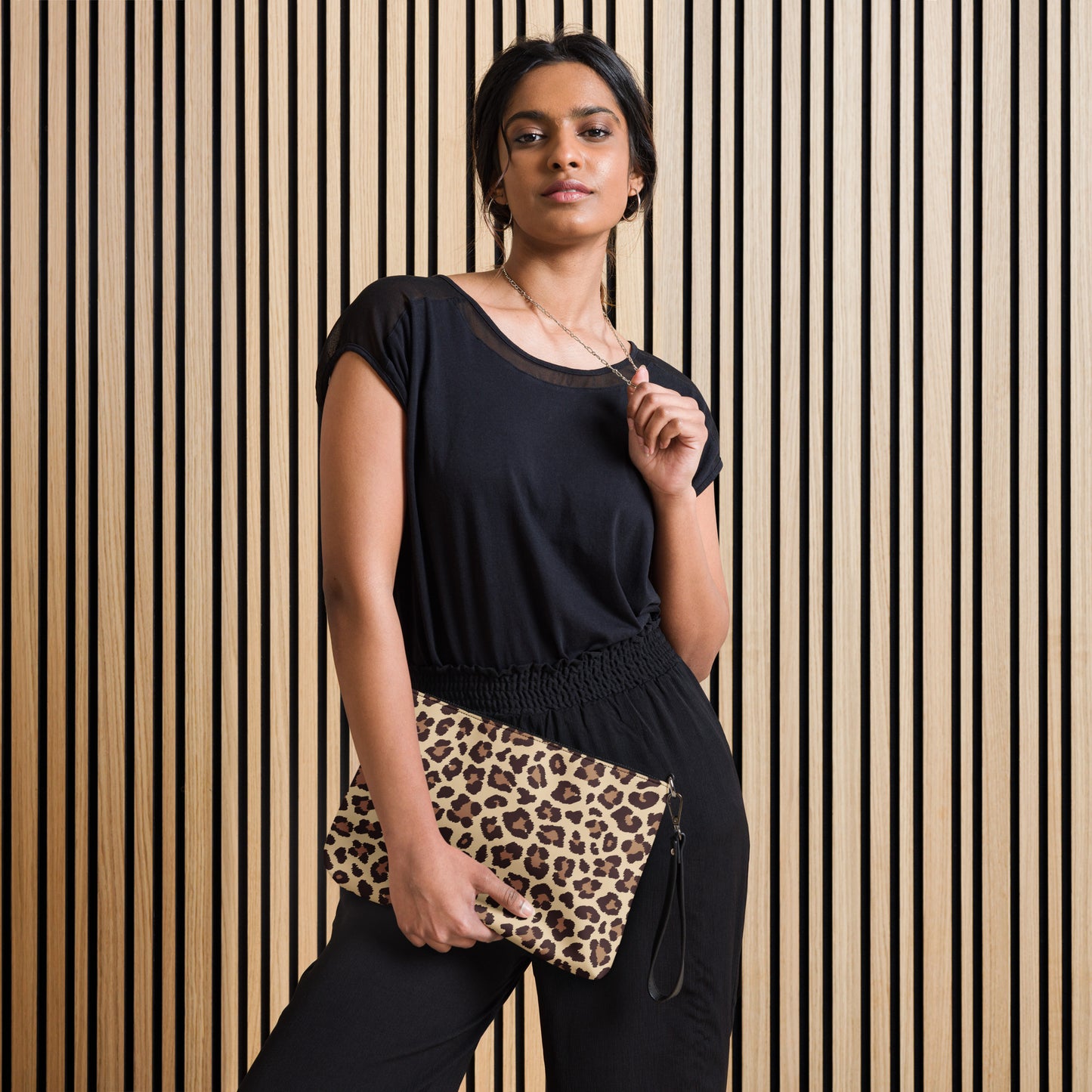 crossbody-bag-with-leopard-print-neleti.com